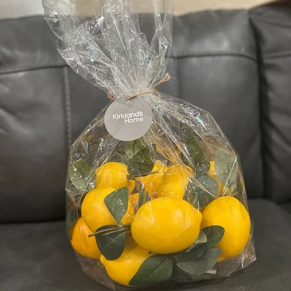 Yellow Lemon Decor - Picture 2 of 3